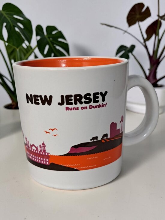 Dunkin' Donuts Other - Dunkin’ Donuts 2012 Limited Edition State Destination Mug NJ Runs on Dunkin’